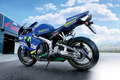 Desktop racing bike picture download.jpg