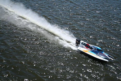 F1 POWER BOAT WALLPAPER (