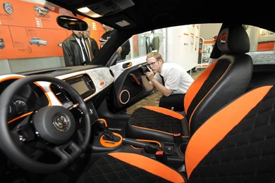 West Coast Customs Volkswagen Beetle Geekmobile Photo Gallery ...