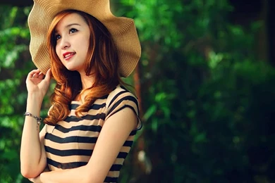 Beautiful Girl Wearing Hat HD Desktop Wallpaper Backgrounds Download