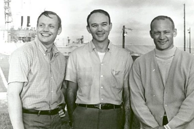 Apollo 11 Astronauts And Apollo/Saturn V Space Vehicle Wallpapers ...