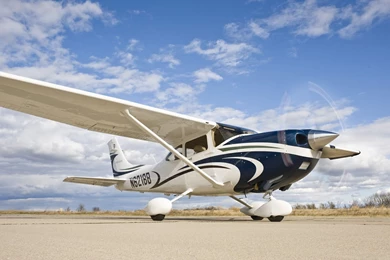 Cessna_182_skylane.jpg