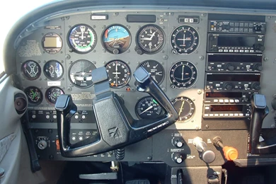 Cessna 172 Cockpit