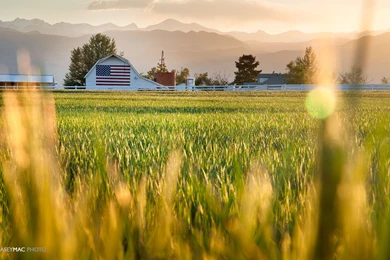 July 2012 Desktop Wallpapers   American Flag Barn