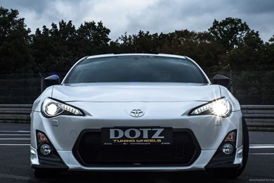 Download 1366x768 Dotz Shift Toyota GT86 Front Wallpapers