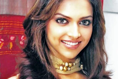 Planet Hollywood 2013: BOLLYWOOD ACTRESS WALLPAPERS