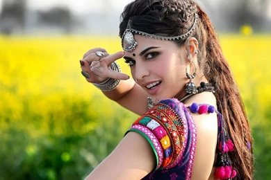 Bollywood actress shruti hassan hd wallpaper.jpg