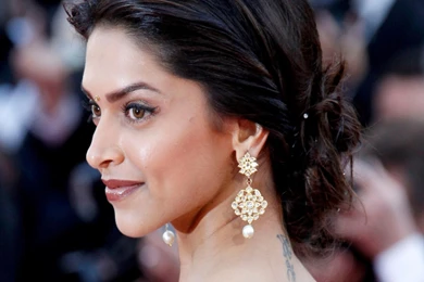 Bollywood Actress Deepika Padukone Wallpapers   WideWallpaper.info ...