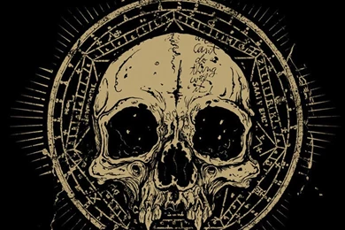 Skull Talisman Grunge