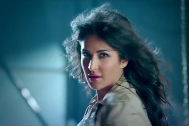 Katrina Kaif In Kamli Song Images   Apnatimepass.com