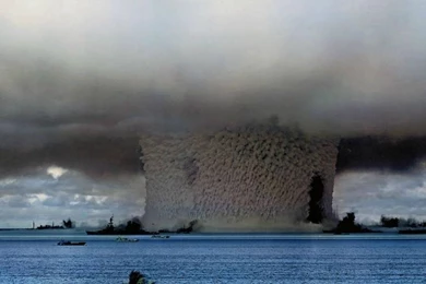 Atomic Bomb Explosion S4 Wallpapers