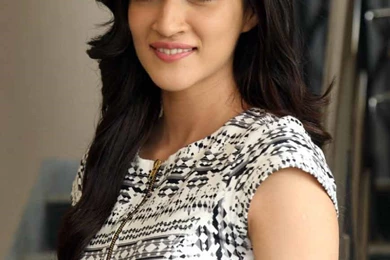 Kriti Sanon Close Up Hd Pictures 1080p