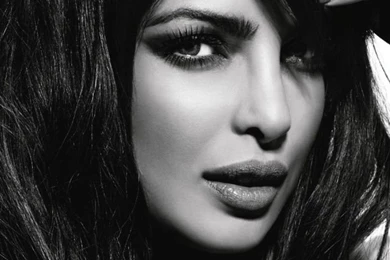 Priyanka Chopra iPhone 4 Wallpapers (640x960)