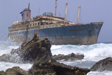 48 Eerily Intriguing Shipwrecks
