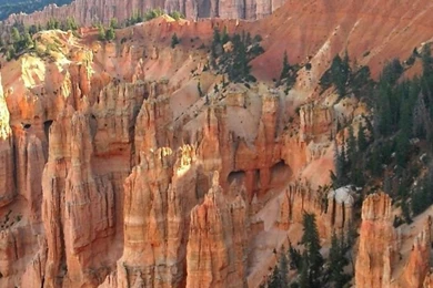 640x960 Mighty Bryce Canyon Iphone 4 Wallpapers