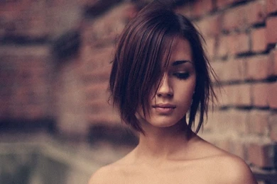 Brunettes Women Jeans Blue Eyes Models Nose Ring : Desktop And ...