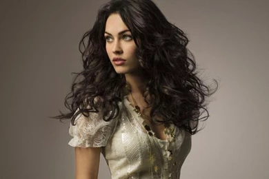 Celebrity Fashion Blog: Megan Fox Supergirl Wallpapers