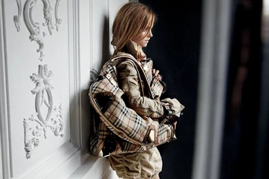 Emma Watson Burberry Wallpapers