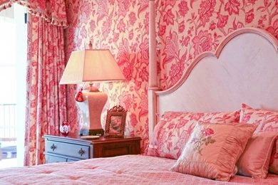 Three Things To Consider Before Buying Venetian Wallpapers