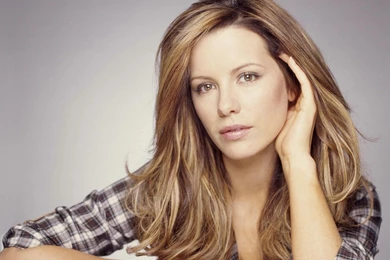 Celebrities   Page 198