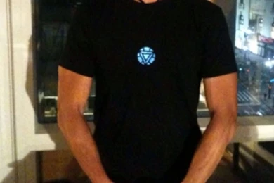 Iron Man Arc Reactor (iGlow App For IPhones) Iron Man Photo ...