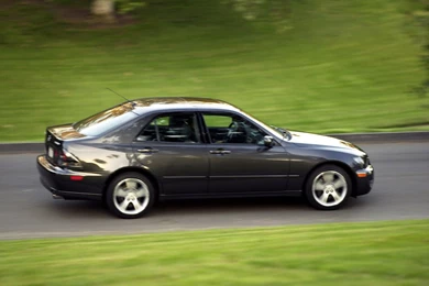 Lexus IS300 Exotic Car Picture