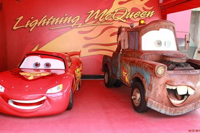 Lightning McQueen: Lightning McQueen And Mater Meet And Greet At ...