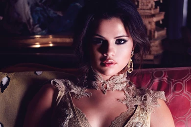Selena Gomez Come And Get It Wallpapers