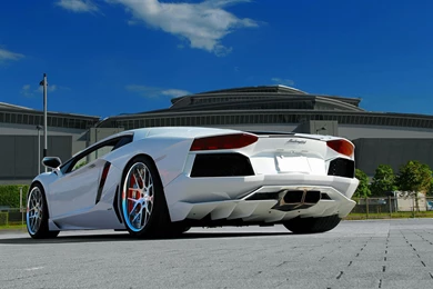2880x1800 White Aventador Wallpapers