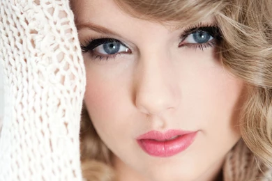 Download 1920x1080 Taylor Swift Fishnet Portrait Wallpapers