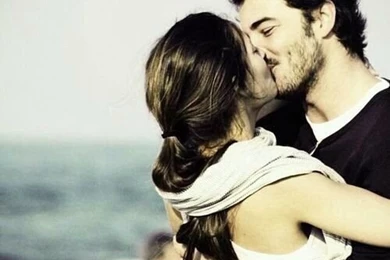 Love Hug Kiss   Loving Couple Mobile Wallpapers