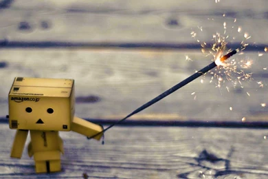 AMAZON BOT CELEBRATING WALLPAPER   (