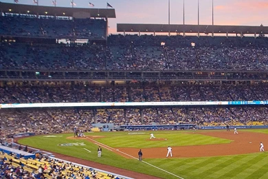 Apple_wallpaper_la dodgers stadium_iphone5_parallax.jpg