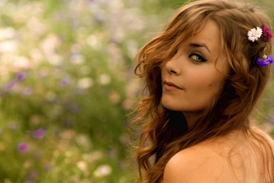 Gorgeous Girls Wallpapers