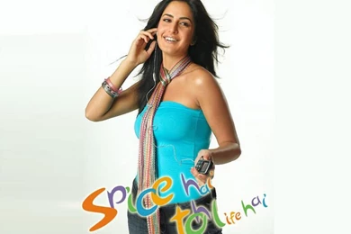 Katrina Kaif Spice Mobile Ad Wallpapers , Famous Bolly Beauty ...