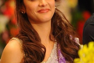 Telugu actress shruti hassan photos at balupu movie 11   Indian ...