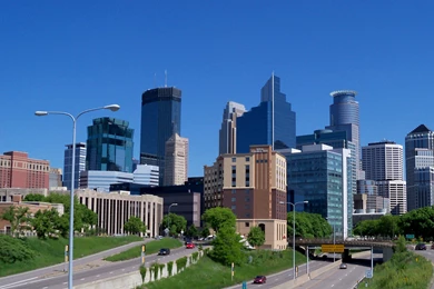 Minneapolis_skyline_51.jpg