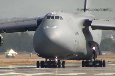 USAF C 5 Galaxy Up Close Takeoff At Abbotsford YouTube