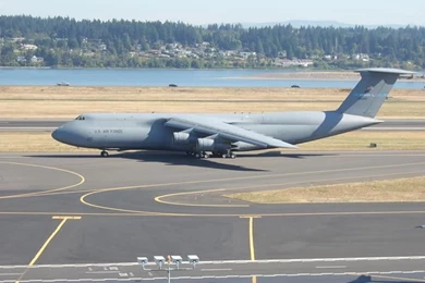 Wallpapers Bollywood Actrests 2011: C 5 Galaxy Air Force Cargo