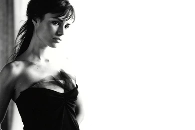 Jordana Brewster Backgrounds