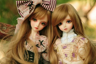 Cute Barbie Dolls hd wallpaper.jpg