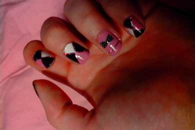 Pink Nail Art Rocking Wallpapers