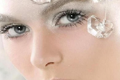 ARTISTIC BEAUTY WALLPAPER   (