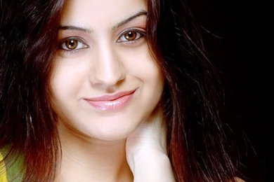 Aksha Pardesi Bollywood Hot Actress Hot Photos Wallpapers 2011 ...