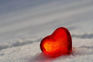 Wallpapers: Crystal Red Hearts