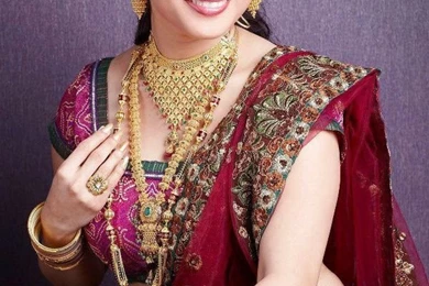 Priya Bapat Latest Photos Kranti Redkar Hot Wallpapers / Indian ...