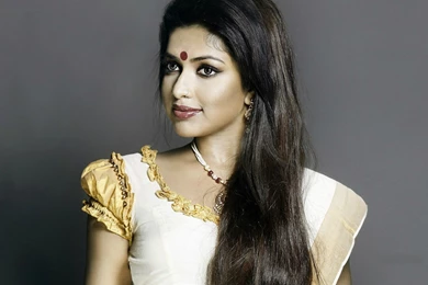 Indian Actress Hot And Beautiful HD Wallpapers...!!!   Thyview