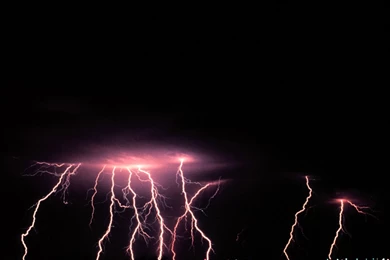Lightning Strikes   Desktop Wallpapers