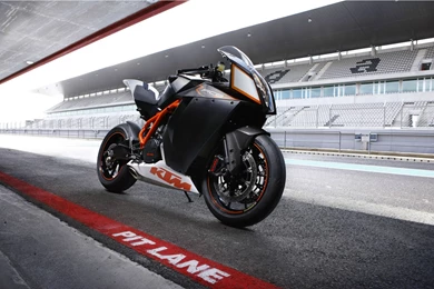 KTM 1190 RC8 R 1.jpeg
