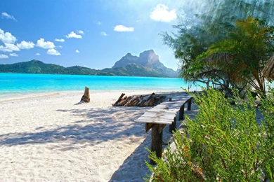 Beautiful White Sand Beach On Bora Bora Near Tahiti Polynesia ...